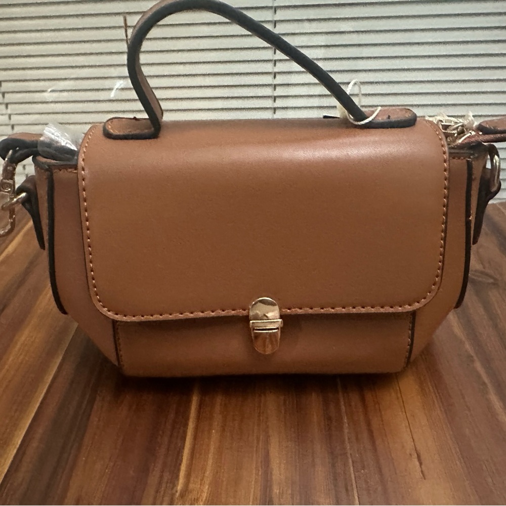 Isabelle Chic Tan Vegan Leather Crossbody Bag